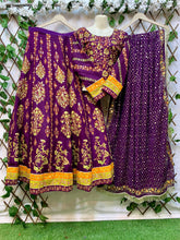 Load image into Gallery viewer, Lengha Choli
