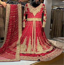 Load image into Gallery viewer, High waisted bridal lengha
